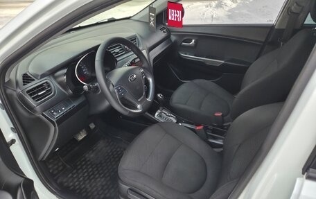 KIA Rio III рестайлинг, 2017 год, 890 000 рублей, 21 фотография