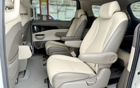 KIA Carnival, 2020 год, 3 850 000 рублей, 23 фотография