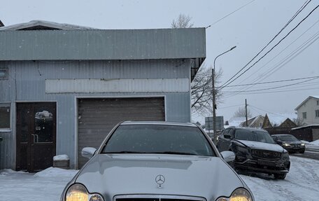 Mercedes-Benz C-Класс, 2004 год, 800 000 рублей, 1 фотография