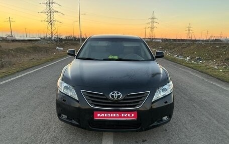 Toyota Camry, 2008 год, 650 000 рублей, 1 фотография