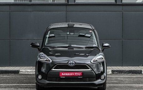 Toyota Sienta II, 2018 год, 1 849 000 рублей, 3 фотография
