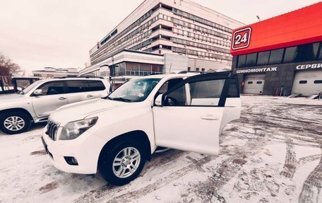 Toyota Land Cruiser Prado 150 рестайлинг 2, 2012 год, 3 000 000 рублей, 7 фотография