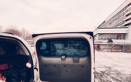 Toyota Land Cruiser Prado 150 рестайлинг 2, 2012 год, 3 000 000 рублей, 11 фотография