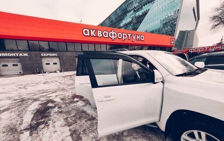 Toyota Land Cruiser Prado 150 рестайлинг 2, 2012 год, 3 000 000 рублей, 8 фотография