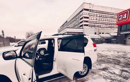 Toyota Land Cruiser Prado 150 рестайлинг 2, 2012 год, 3 000 000 рублей, 20 фотография