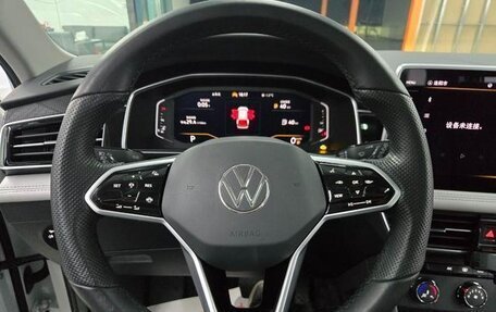 Volkswagen Tiguan II, 2022 год, 2 190 000 рублей, 13 фотография