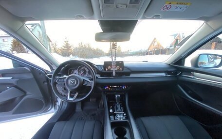 Mazda 6, 2018 год, 2 000 000 рублей, 9 фотография