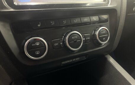 Volkswagen Jetta VI, 2012 год, 900 000 рублей, 8 фотография