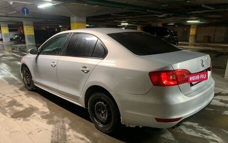 Volkswagen Jetta VI, 2012 год, 900 000 рублей, 3 фотография