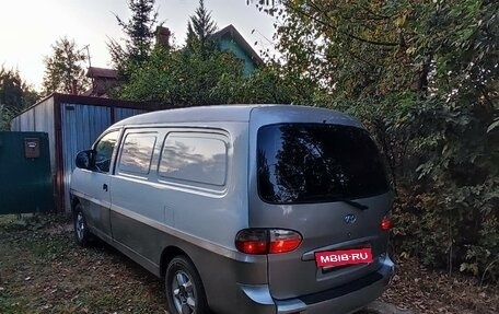 Hyundai Starex I рестайлинг, 2006 год, 450 000 рублей, 2 фотография