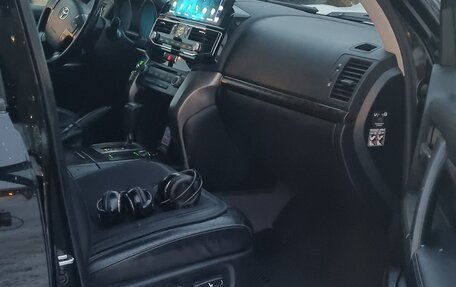 Toyota Land Cruiser 200, 2010 год, 2 970 000 рублей, 4 фотография