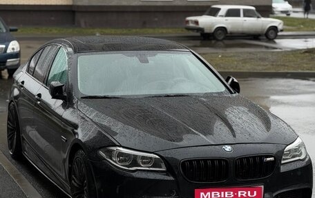 BMW 5 серия, 2013 год, 2 050 000 рублей, 3 фотография
