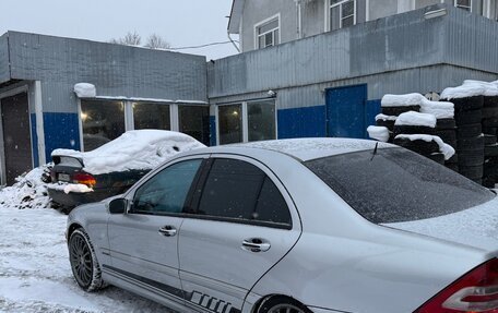 Mercedes-Benz C-Класс, 2004 год, 800 000 рублей, 5 фотография