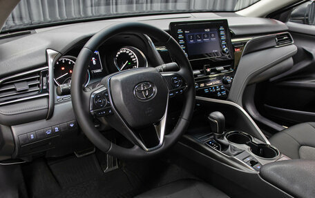 Toyota Camry, 2021 год, 2 449 000 рублей, 12 фотография