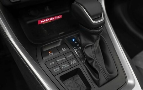 Toyota RAV4, 2025 год, 4 250 000 рублей, 17 фотография