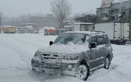 Mitsubishi Pajero III рестайлинг, 2004 год, 590 000 рублей, 1 фотография
