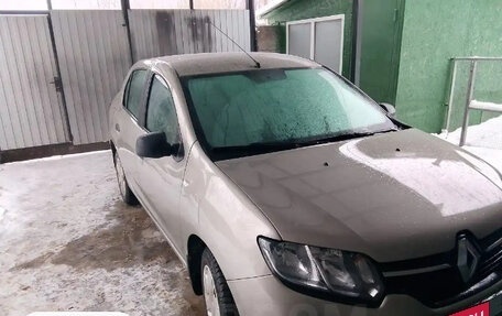 Renault Logan II, 2015 год, 750 000 рублей, 1 фотография