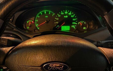 Ford Focus IV, 2004 год, 244 444 рублей, 3 фотография