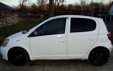 Toyota Vitz, 2002 год, 300 000 рублей, 2 фотография