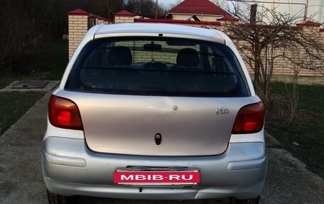 Toyota Vitz, 2002 год, 300 000 рублей, 3 фотография