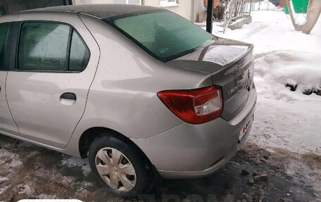 Renault Logan II, 2015 год, 750 000 рублей, 6 фотография