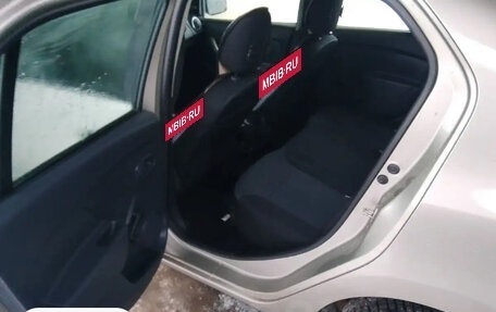 Renault Logan II, 2015 год, 750 000 рублей, 7 фотография