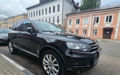 Volkswagen Touareg III, 2012 год, 2 350 000 рублей, 2 фотография