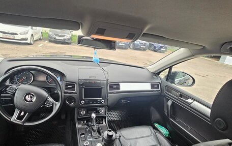 Volkswagen Touareg III, 2012 год, 2 350 000 рублей, 6 фотография