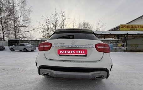 Mercedes-Benz GLA, 2015 год, 1 650 000 рублей, 6 фотография