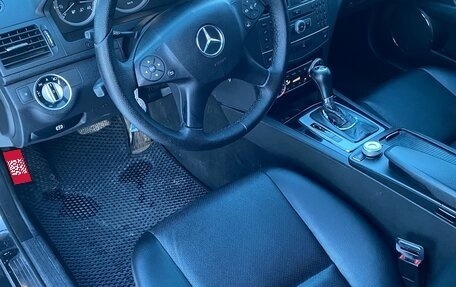 Mercedes-Benz C-Класс, 2010 год, 1 300 000 рублей, 5 фотография