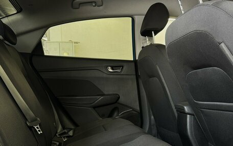 Hyundai Solaris II рестайлинг, 2017 год, 1 200 000 рублей, 12 фотография