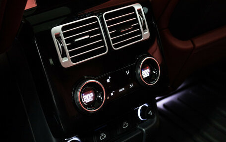 Land Rover Range Rover IV рестайлинг, 2021 год, 10 369 000 рублей, 19 фотография