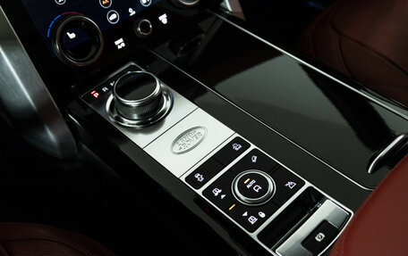 Land Rover Range Rover IV рестайлинг, 2021 год, 10 369 000 рублей, 23 фотография