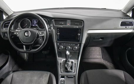 Volkswagen Golf VII, 2017 год, 1 445 000 рублей, 13 фотография