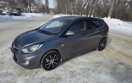 Hyundai Solaris II рестайлинг, 2013 год, 815 000 рублей, 11 фотография
