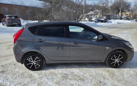 Hyundai Solaris II рестайлинг, 2013 год, 815 000 рублей, 16 фотография