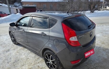 Hyundai Solaris II рестайлинг, 2013 год, 815 000 рублей, 9 фотография