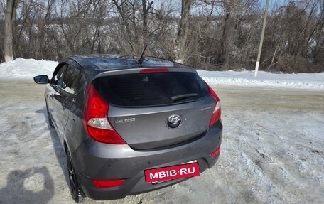 Hyundai Solaris II рестайлинг, 2013 год, 815 000 рублей, 12 фотография