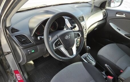 Hyundai Solaris II рестайлинг, 2013 год, 815 000 рублей, 22 фотография