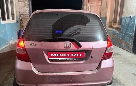 Honda Fit III, 2001 год, 310 000 рублей, 9 фотография