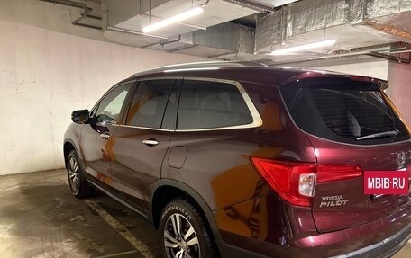 Honda Pilot III рестайлинг, 2016 год, 2 950 000 рублей, 3 фотография