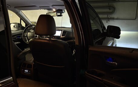 Honda Pilot III рестайлинг, 2016 год, 2 950 000 рублей, 15 фотография