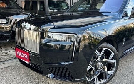 Rolls-Royce Cullinan, 2025 год, 69 600 000 рублей, 3 фотография