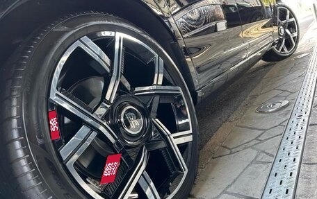 Rolls-Royce Cullinan, 2025 год, 69 600 000 рублей, 12 фотография