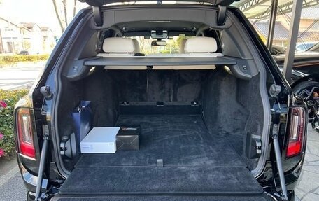 Rolls-Royce Cullinan, 2025 год, 69 600 000 рублей, 17 фотография