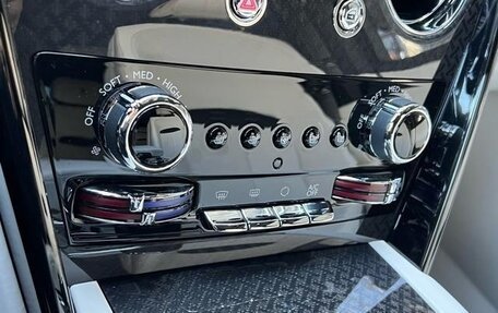 Rolls-Royce Cullinan, 2025 год, 69 600 000 рублей, 22 фотография