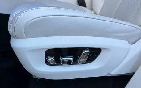 Rolls-Royce Cullinan, 2025 год, 69 600 000 рублей, 16 фотография