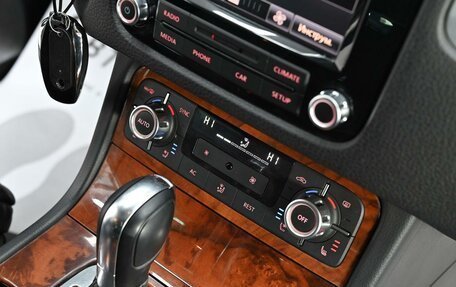 Volkswagen Touareg III, 2011 год, 1 635 000 рублей, 10 фотография