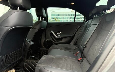 Mercedes-Benz A-Класс, 2022 год, 1 750 000 рублей, 9 фотография