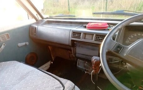 Mazda Bongo III, 1993 год, 300 000 рублей, 4 фотография